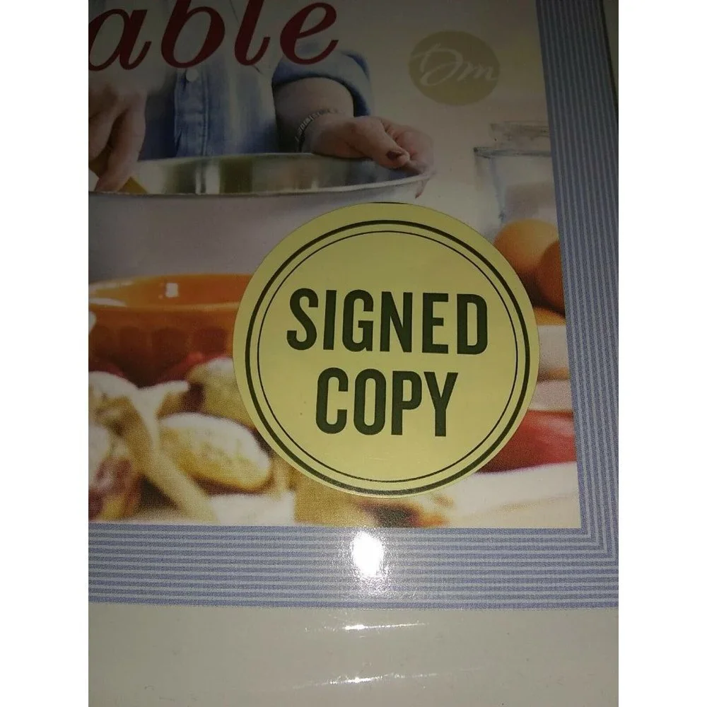 *SIGNED/AUTOGRAPHED* Debbie Macomber's Table by Debbie Macomber - BRAND NEW!